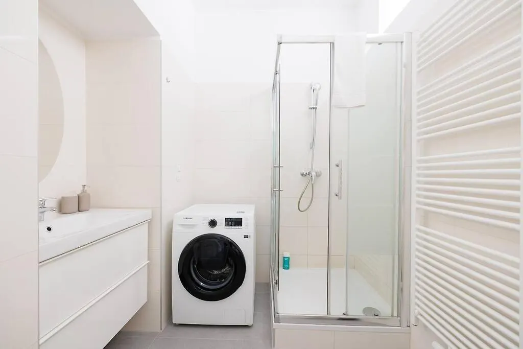 Modern Central City Apartment - Netflix 2 Bedroom Viena
