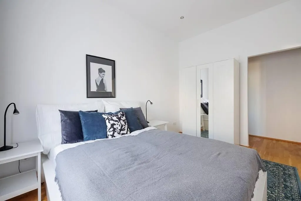 Modern Central City Apartment - Netflix 2 Bedroom Viena