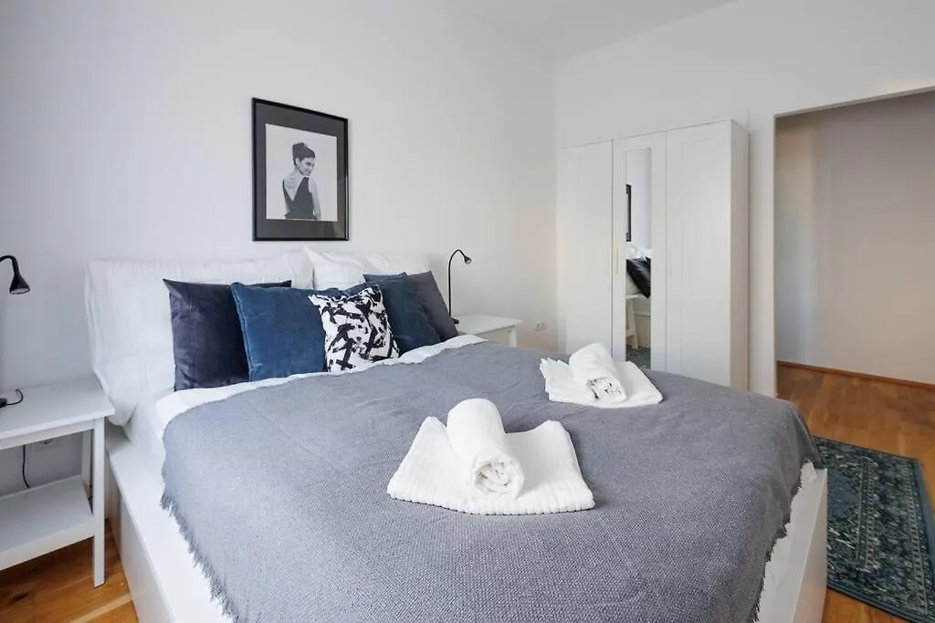 Modern Central City Apartment - Netflix 2 Bedroom Viena